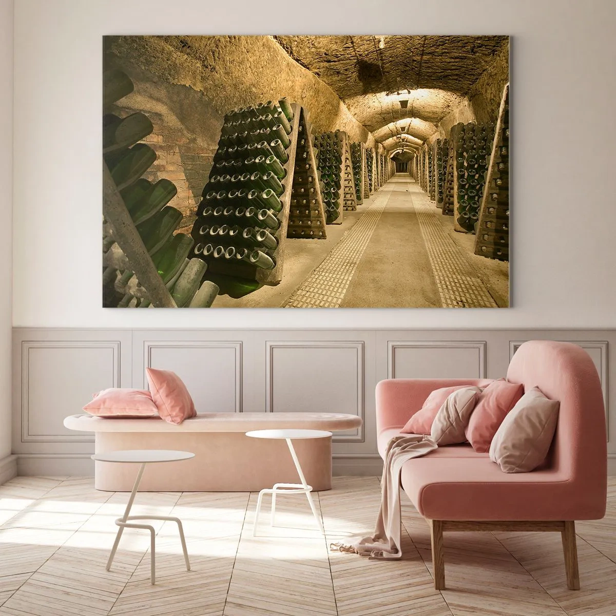 Obraz na szkle - Piwnica z leżakującymi butelkami wina w rzędach - 70x50cm - Narodziny smaku - Nowoczesna dekoracja ścienna do salonu i sypialni ARTTOR