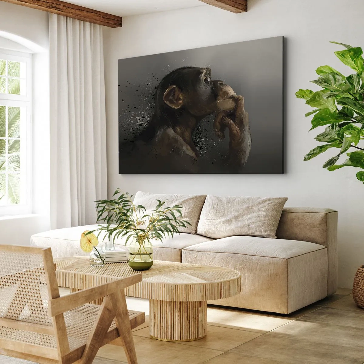 Obraz na płótnie - Portret małpy w refleksyjnej pozie na szarym tle - 70x50cm - Z pewnością myśliciel - Nowoczesna dekoracja ścienna do salonu i sypialni ARTTOR