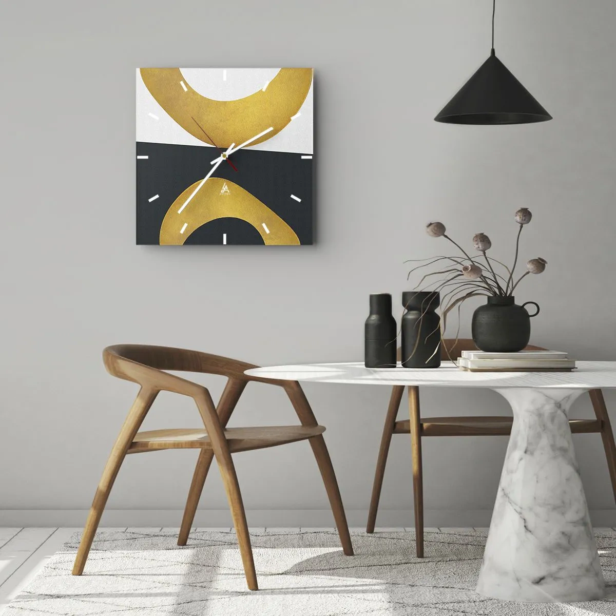 Zegar ścienny - Po pierwsze: złoto - 30x30 cm
