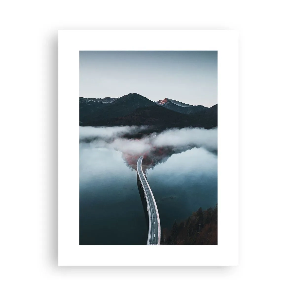 Plakat - Nad wodą gładką jak lustro - 30x40 cm