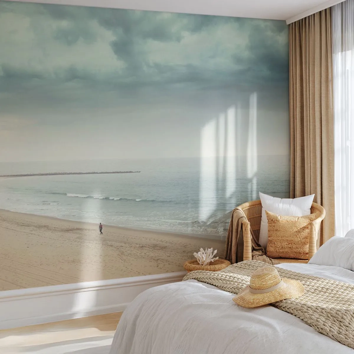Fototapeta Premium Sand - Spacerująca postać na pustej plaży pod pochmurnym niebem - 100x70cm - w poszukiwaniu spokoju - Nowoczesna dekoracja ścienna do salonu, kuchni i sypialni ARTTOR