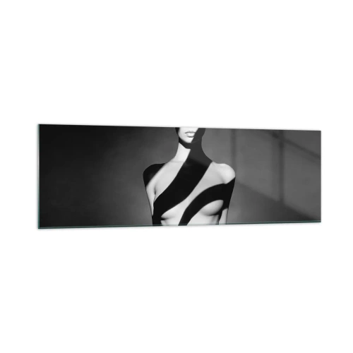 Obraz na szkle - Czarno-biały portret kobiety w świetle i cieniach - 160x50cm - W blasku i w cieniu - Nowoczesna dekoracja ścienna do salonu i sypialni ARTTOR