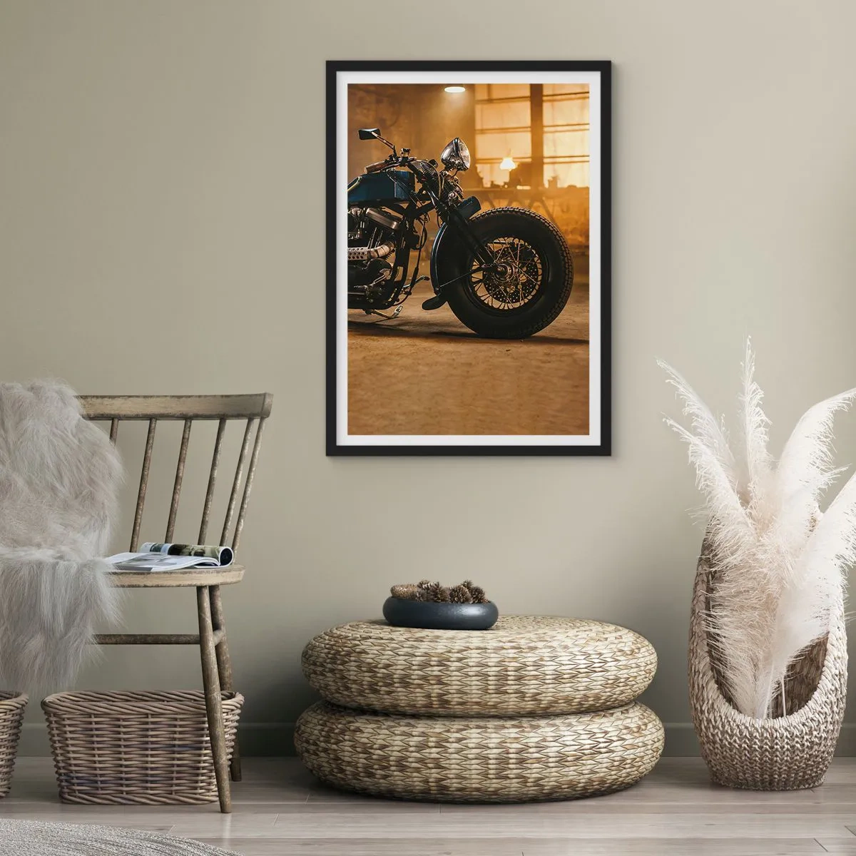 Plakat w czarnej ramie - Motocykl w stylowym warsztacie - 50x70cm - Mogę wszystko - Nowoczesna dekoracja ścienna do salonu i sypialni ARTTOR