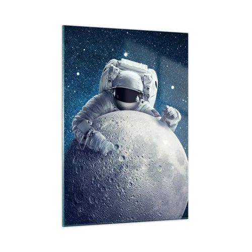 Obraz na szkle - Astronauta przytulający księżyc na tle gwieździstego nieba - 50x70cm - Kosmiczny żartowniś - Nowoczesna dekoracja ścienna do salonu, kuchni i sypialni ARTTOR