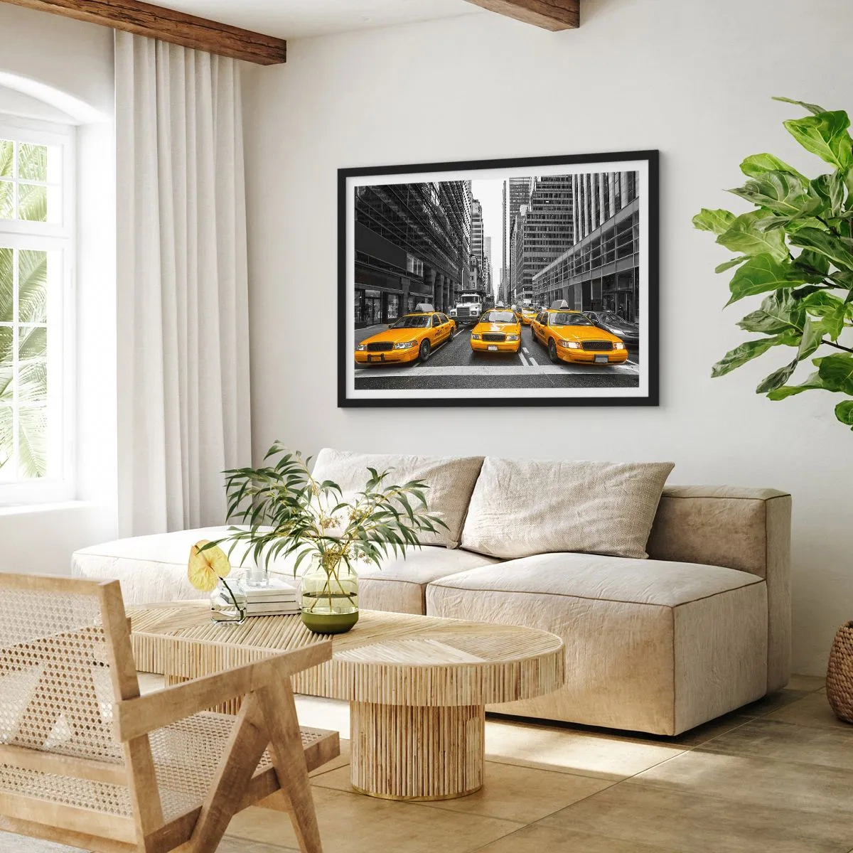 Plakat w czarnej ramie - Żółte taksówki na tle nowojorskich ulic - 70x50cm - To my ubarwiamy miasto - Nowoczesna dekoracja ścienna do salonu i sypialni ARTTOR