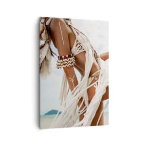 Obraz na płótnie - Postać kobiety w etnicznych ozdobach i stroju na tle tropikalnego krajobrazu - 70x100cm - Kapłanka słońca - Nowoczesna dekoracja ścienna do salonu i sypialni ARTTOR