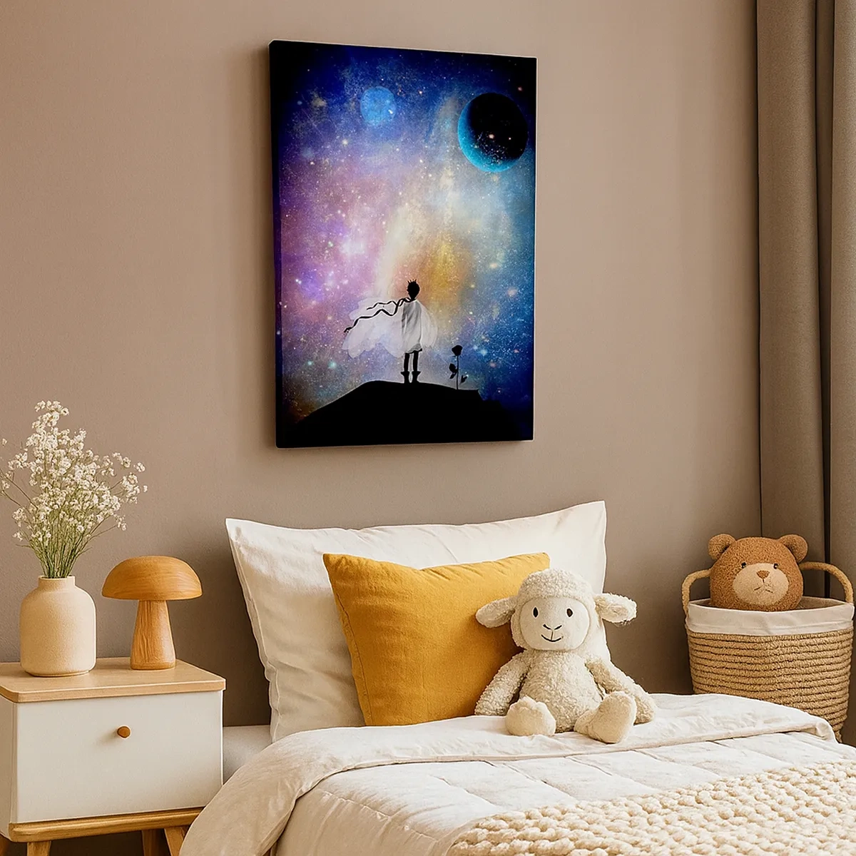 Obraz na płótnie - Magiczny portret Małego Księcia stojącego na planecie w otoczeniu gwiazd i planet - 50x70cm - Mały Książę - Nowoczesna dekoracja ścienna do salonu, kuchni i sypialni ARTTOR