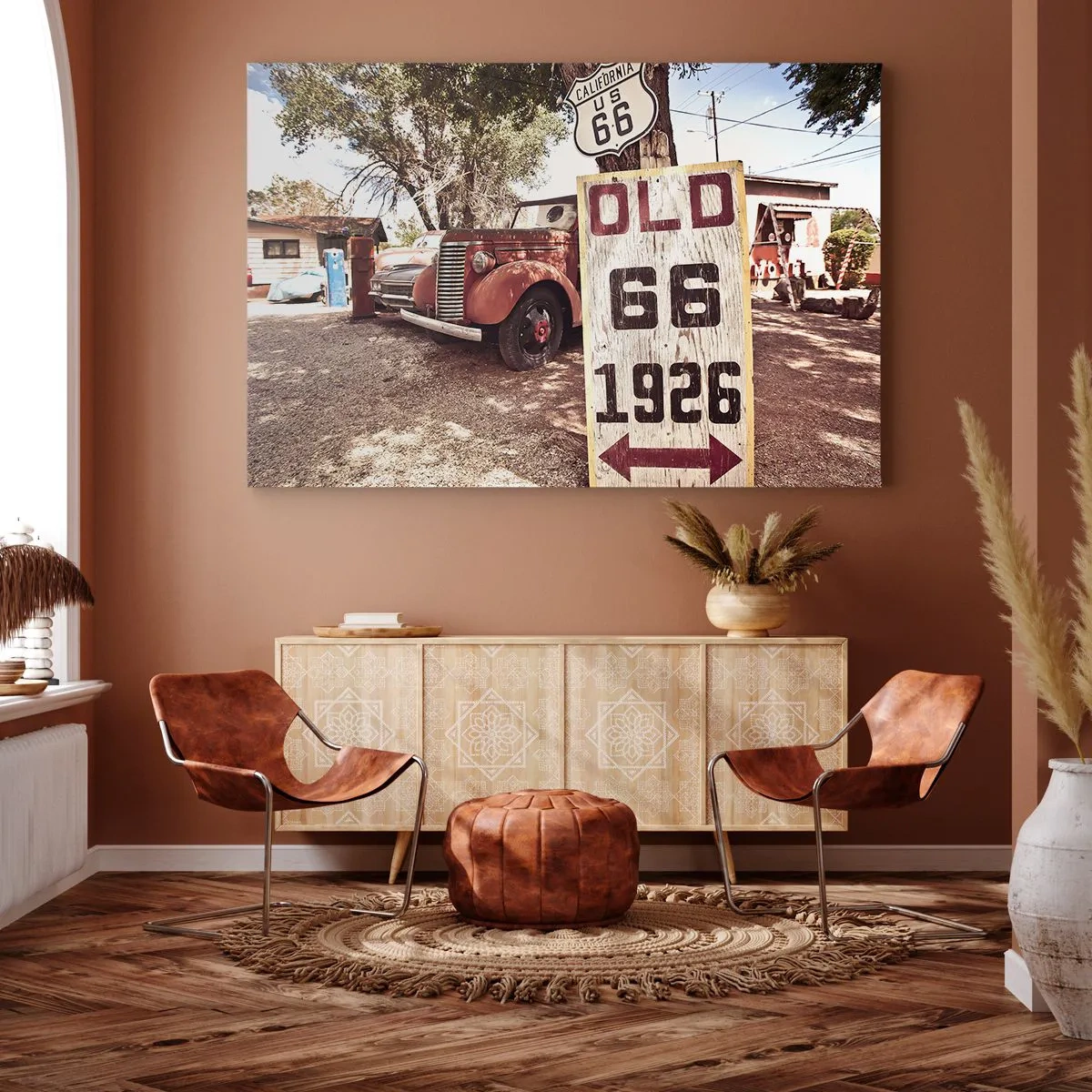 Obraz na płótnie - Retro samochód i znak Route 66 w rustykalnym otoczeniu - 120x80cm - Legenda amerykanskiej prowincji - Nowoczesna dekoracja ścienna do salonu, kuchni i sypialni ARTTOR