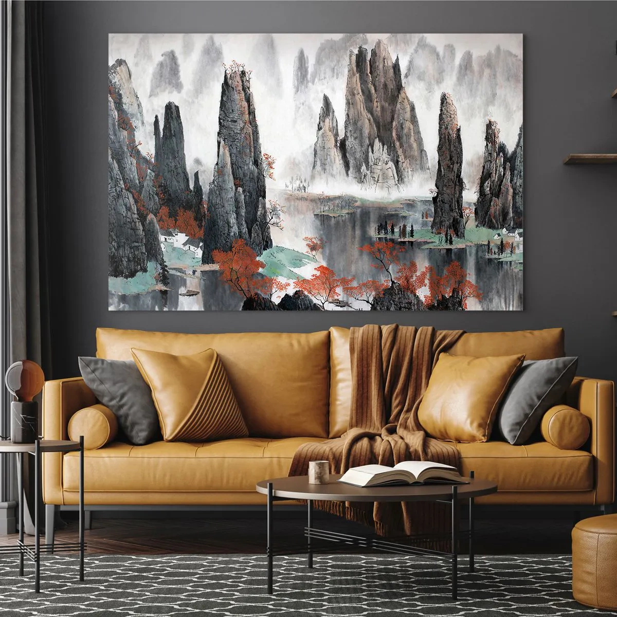 Obraz na szkle - Malowniczy krajobraz górski z mglistymi szczytami i czerwonymi drzewami - 70x50cm - Potężni opiekunowie - Nowoczesna dekoracja ścienna do salonu i sypialni ARTTOR