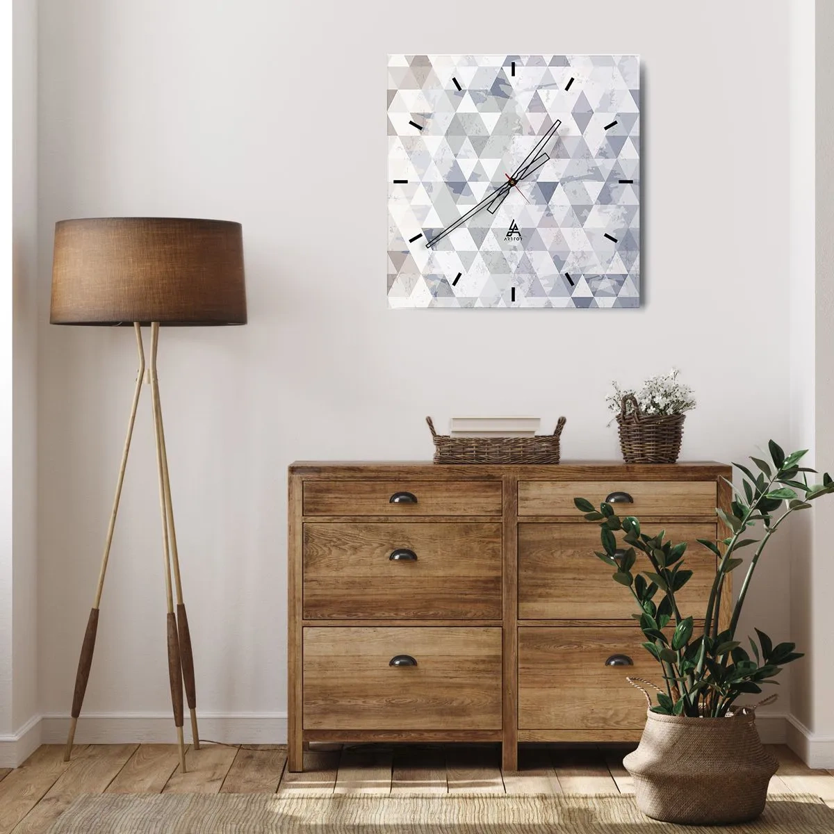 Zegar ścienny - Geometryczny wzór z trójkątów w pastelowych odcieniach - 30x30cm - W rytmie na trzy - Nowoczesna dekoracja ścienna do salonu i sypialni ARTTOR