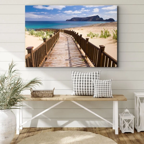 Obraz na płótnie - Zabierz mnie na wyspy szczęśliwe - Drewniana ścieżka prowadząca na plażę z widokiem na ocean - 70x50cm